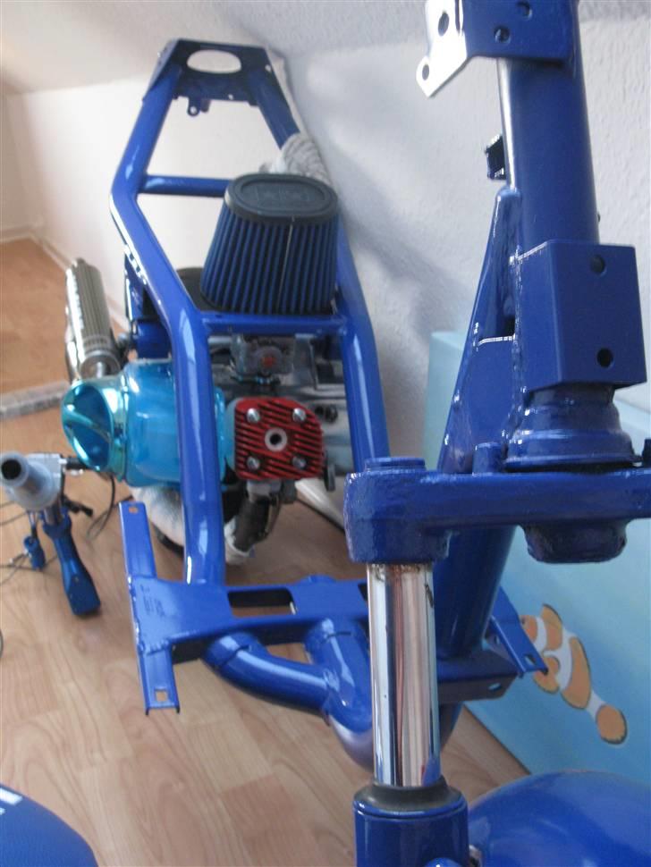 Aprilia «» Sonic -RS «» SOLGT - Kongeblå lakering. billede 2