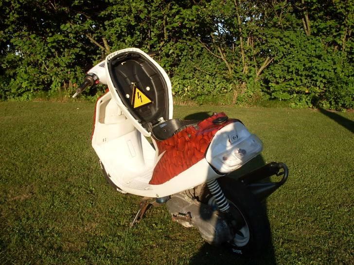 Yamaha Jog FS SOLGT billede 10