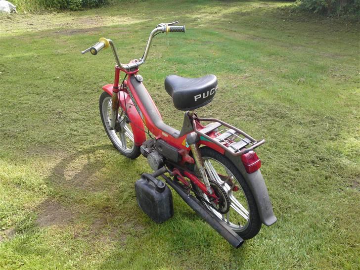 Puch Maxi P1 *projekt* - Lettere slidt at se på, alt krom skal poleres op så det står flot igen.. :) billede 2