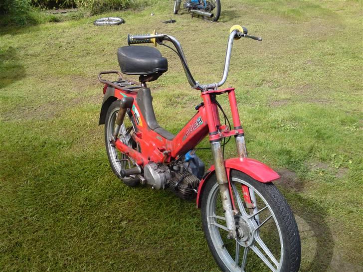 Puch Maxi P1 *projekt* - Ja den mangler forlygten, men den er med i en af kasserne med dele, så den kommer på :) billede 4