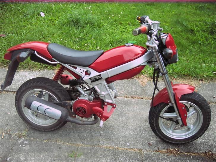 Suzuki Street SOLGT!!  - Som den står nu. billede 1