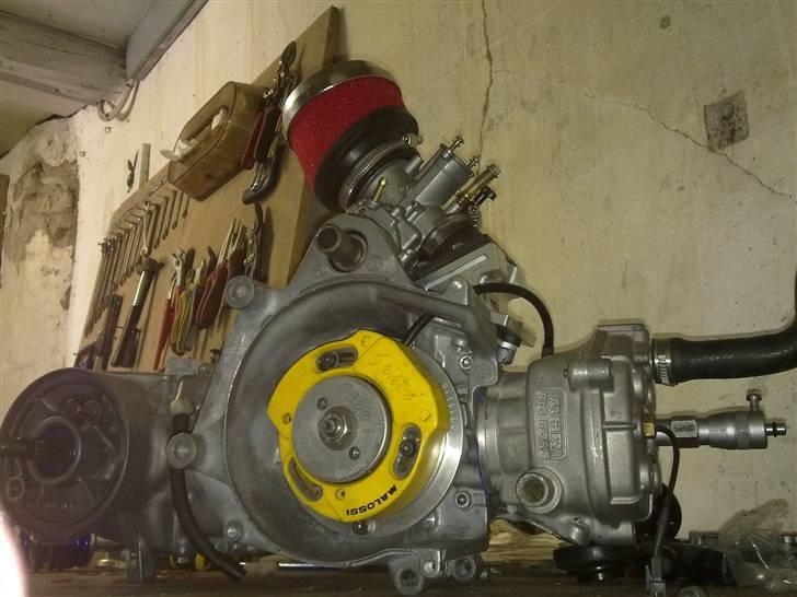 Yamaha Jog LC  - kraftværket :i billede 9