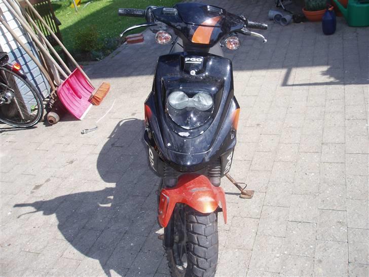 PGO hot 50(taget af politiet) billede 5