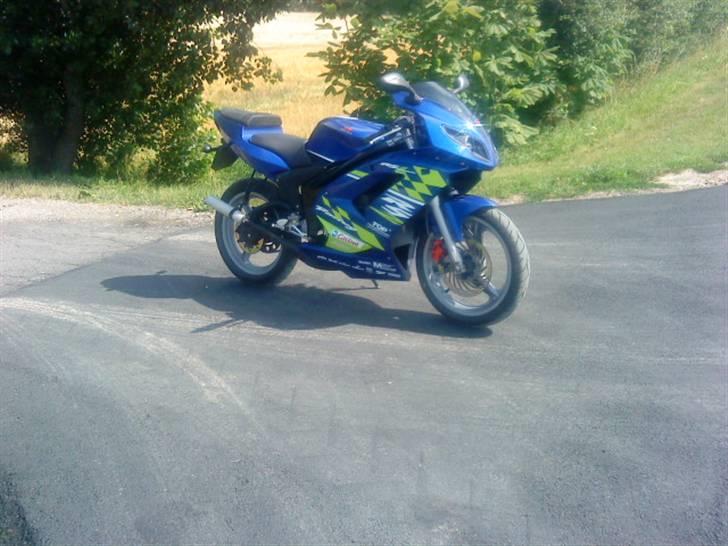 Rieju Matrix rs2 $ - Efter nymalet baggaffel, std udstødning og en lille vask.. Mangler kædekit nu billede 9