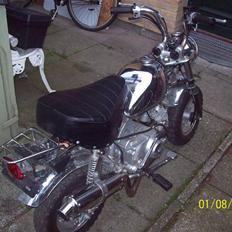 Honda Monkey skyteam "SOLGT"