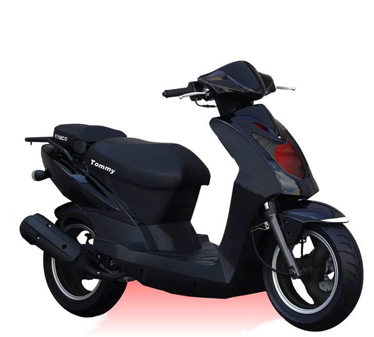 Kymco agility 50 SOLGT - sådan har jeg tænkt den kommer til at se ud når jeg engang har penge til det ;D billede 11