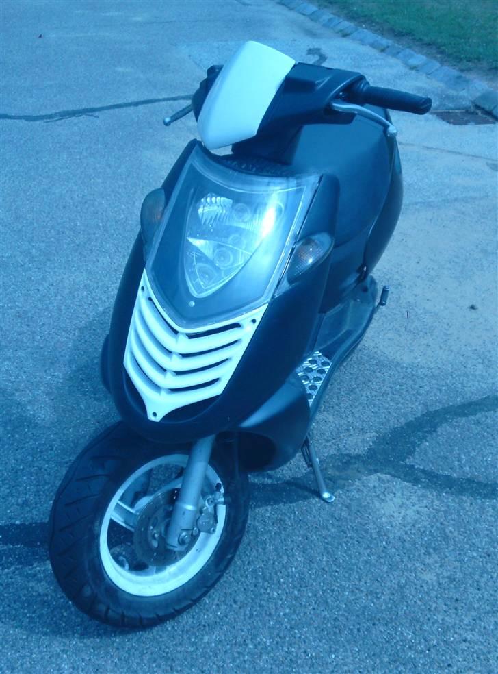 Aprilia Sonic Solgt ) ; billede 5