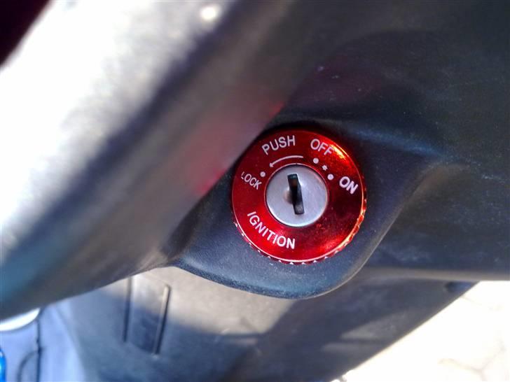 PGO Pmx Naked (solgt) billede 4