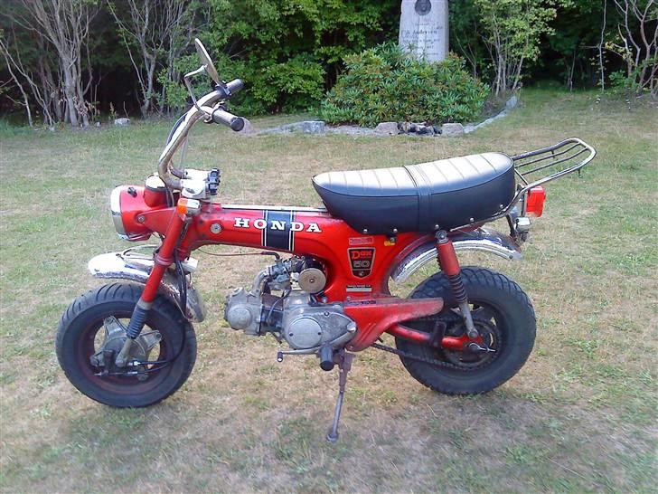 Honda dax st50  billede 1