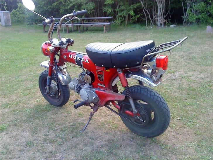 Honda dax st50  billede 2