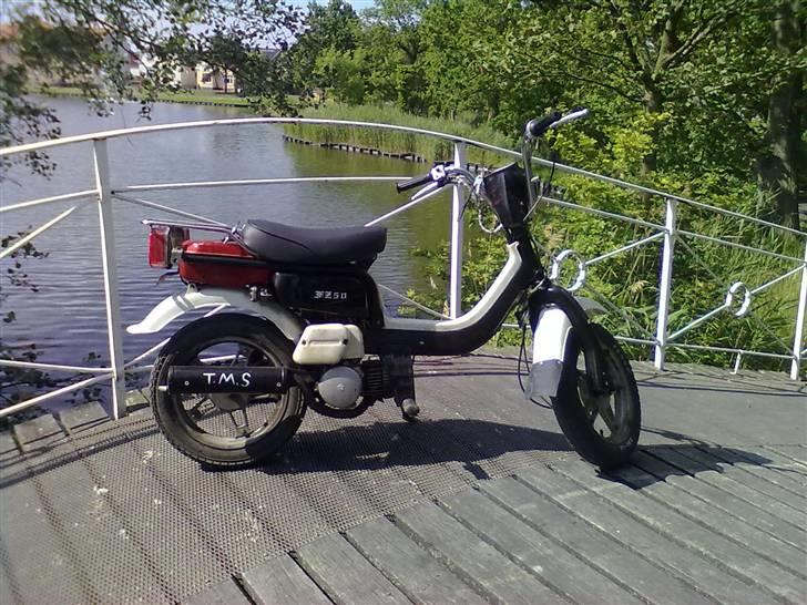 Suzuki fz50 byttet til cpi oli billede 1