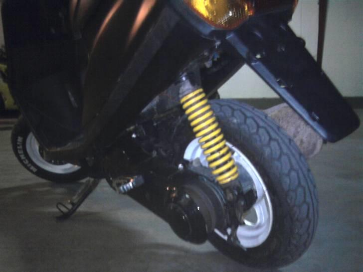 Yamaha Jog as (solgt) - gammelt billede!  da jeg fik den billede 2