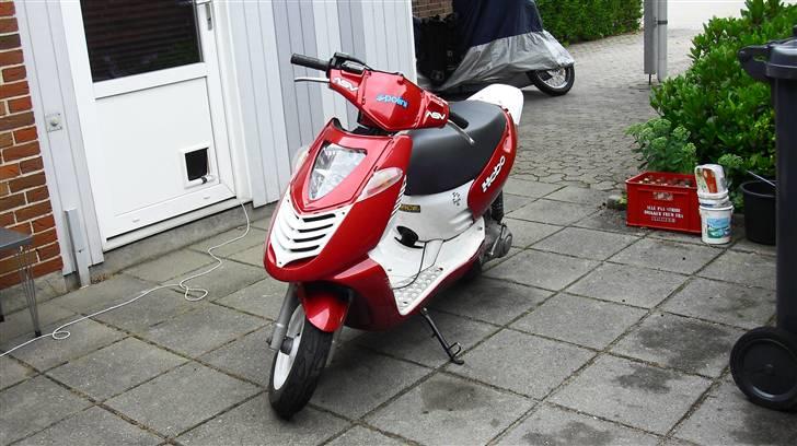 Aprilia Sonic Blue top  billede 2