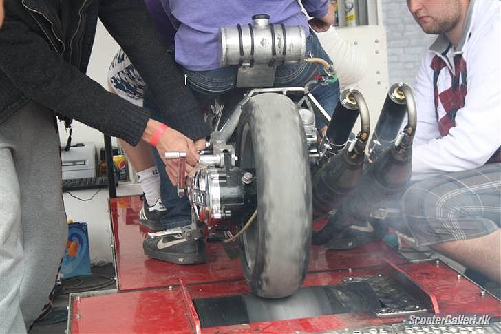 Yamaha 2 Cylinder Sprinter - På felt for første gang hvor den smed 37,95 HK billede 4