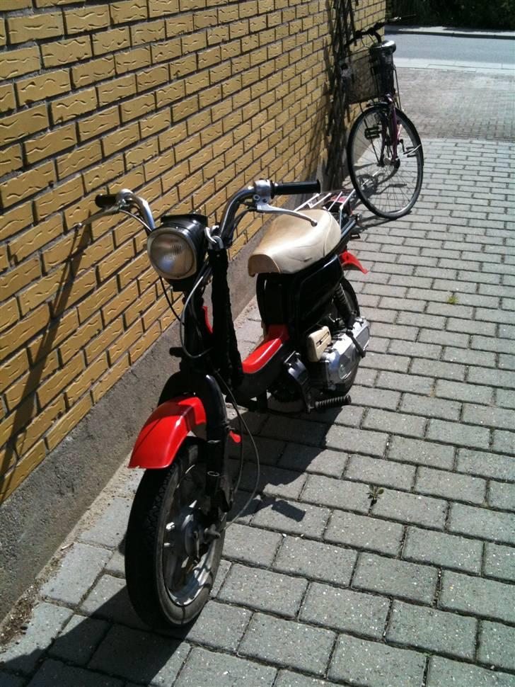 Suzuki FZ50 (Solgt) billede 3