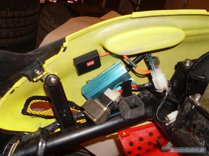 PGO pmx naked billede 6