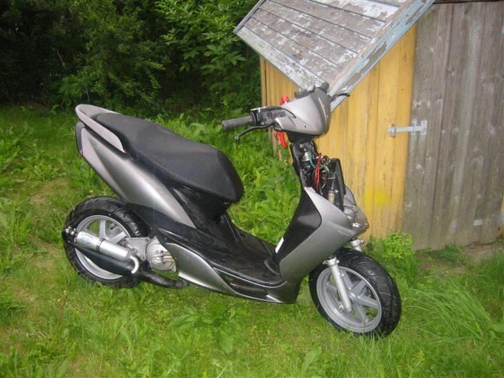 Yamaha Jog RR Byttet billede 1