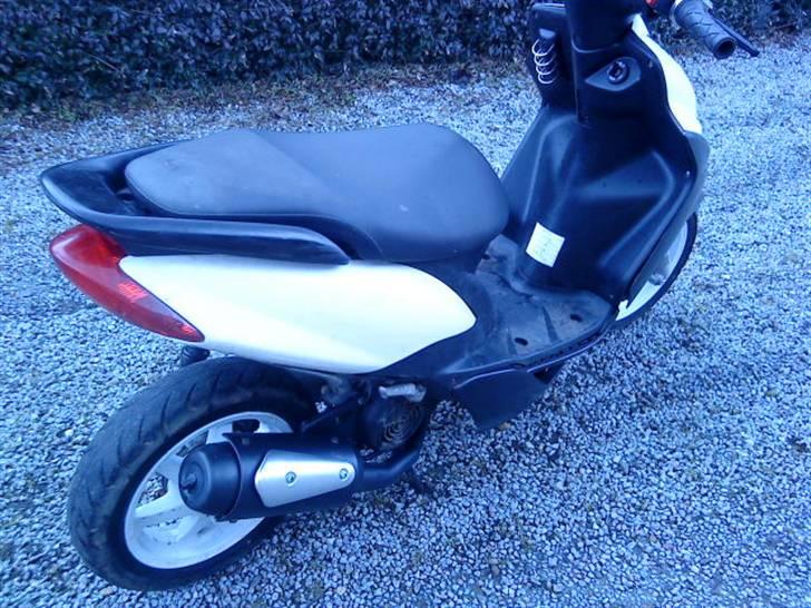 Yamaha Jog ® billede 2