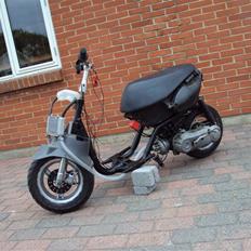 Aprilia Sonic S6R LC