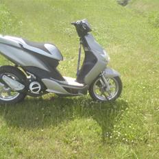 Yamaha JOG R (SOLGT)