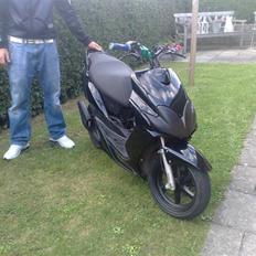 Yamaha Jog R  byttet til aerox