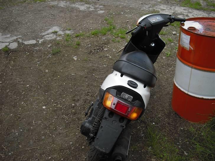 Yamaha jog Solgt billede 3