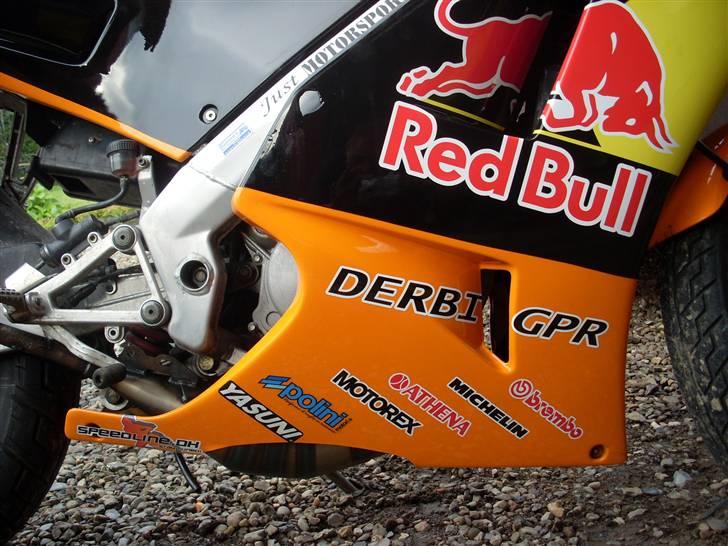 Derbi gpr REDBULL - endnu flere sponsor mærker billede 12