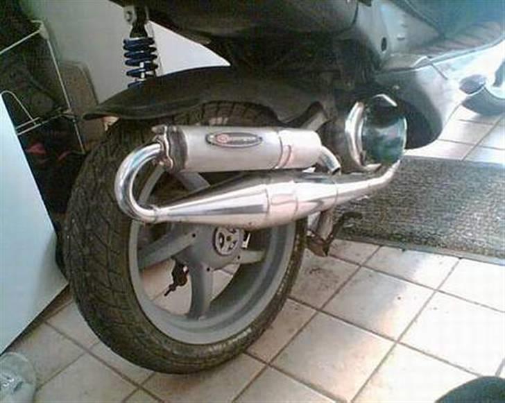 Aprilia SR50 STJÅLET billede 5