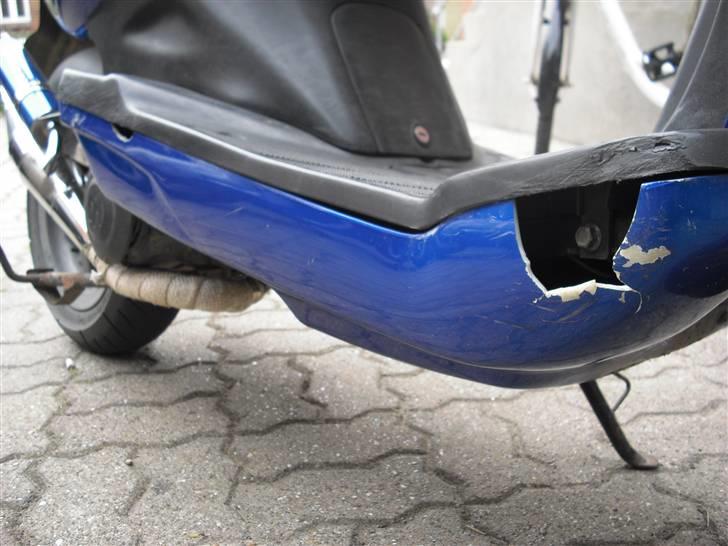 CPI Hussar  - her kan man se den skade som er på den var på den da jeg købt den  billede 7