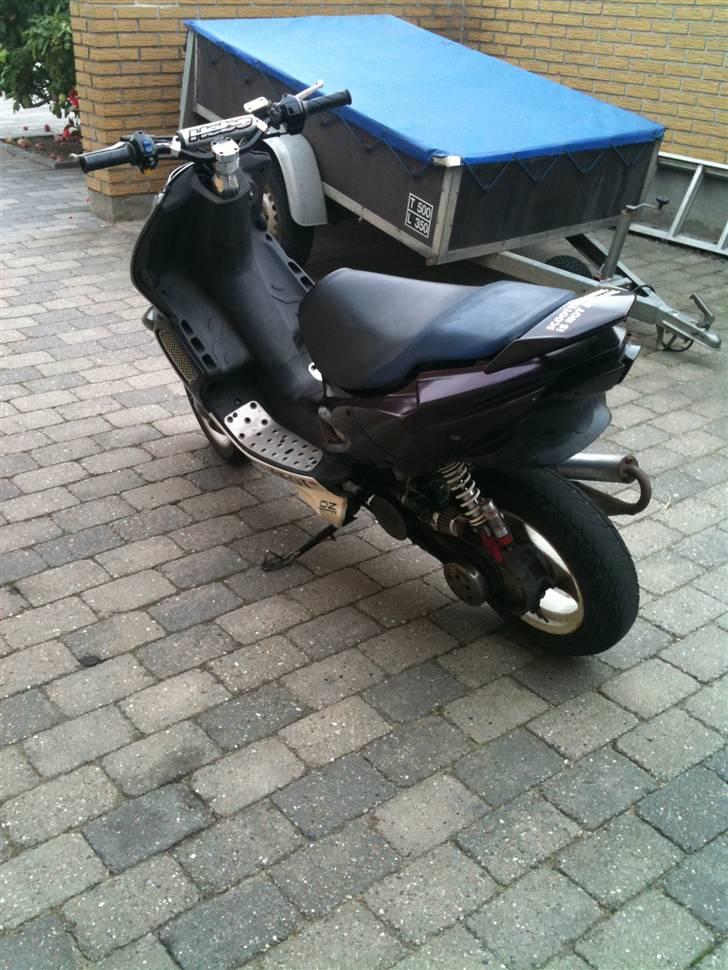 Peugeot speedfight 2 skrottet billede 3