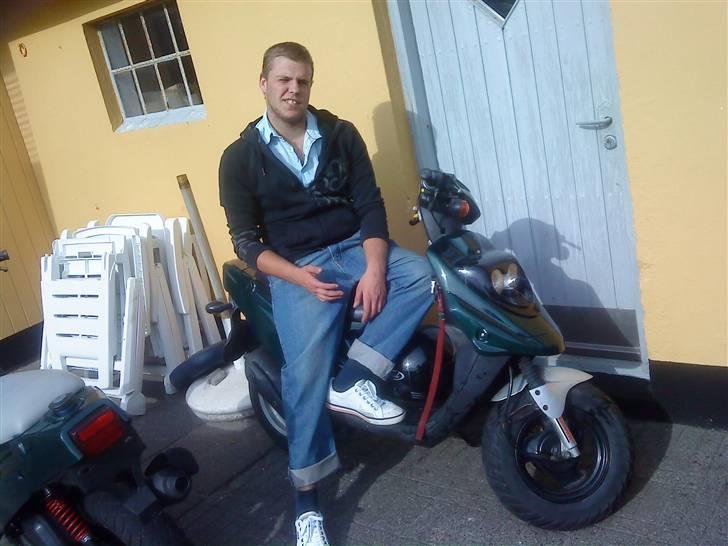 PGO hot 50  hverdags jern konfiskeret - ejern på sin fine hot! :D billede 1