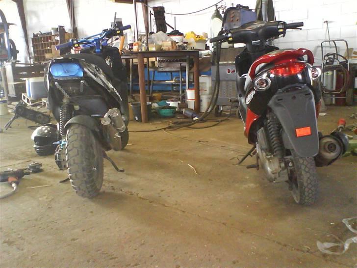 PGO Hot 50 " BYTTET " - Hyggelig dag på værkstedet med maskinerne ! :)  billede 11