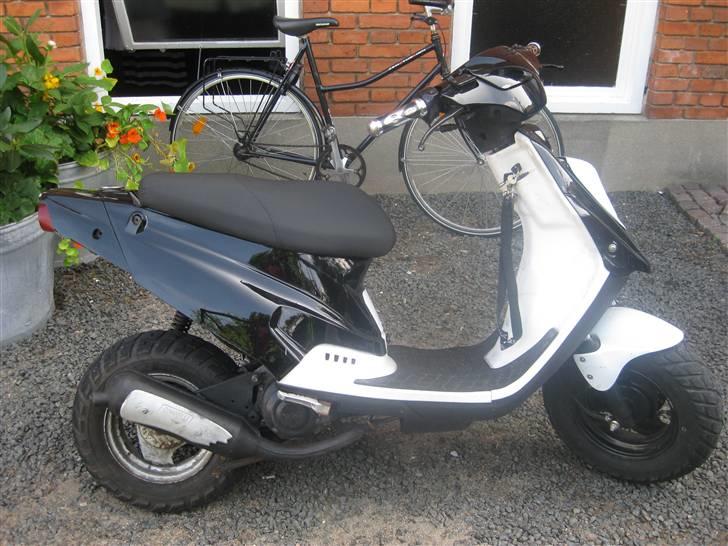 PGO Hot 50 {SOLGT} billede 1