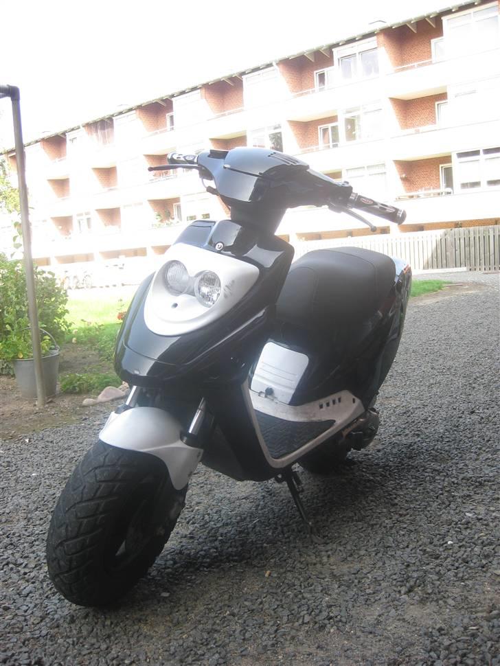 PGO Hot 50 {SOLGT} billede 4