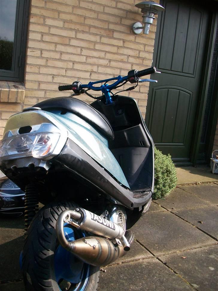 Yamaha yamaha jog fs     - så har joggen får nye skjolde på påplet kamalion mellem blå guld hvid billede 13