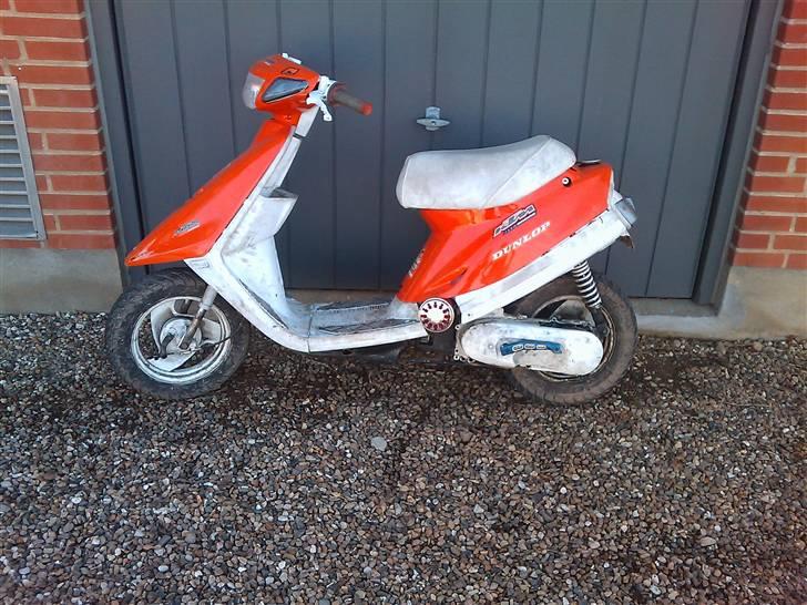 Yamaha Jog as TOTALSKADET billede 1