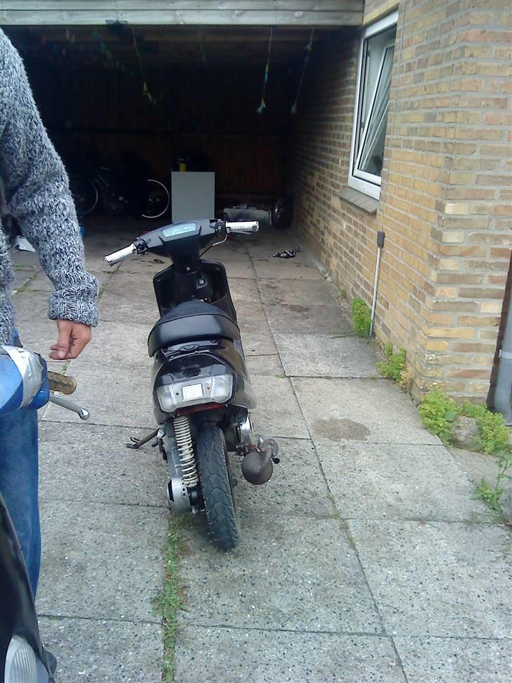 Yamaha jog as solgt :) billede 3