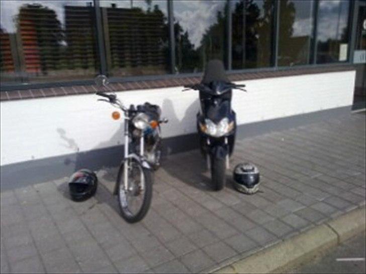 Yamaha jog r  billede 10