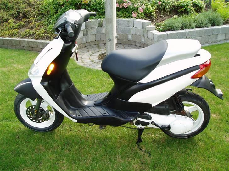 Derbi Atlantis Bullet *solgt* billede 2