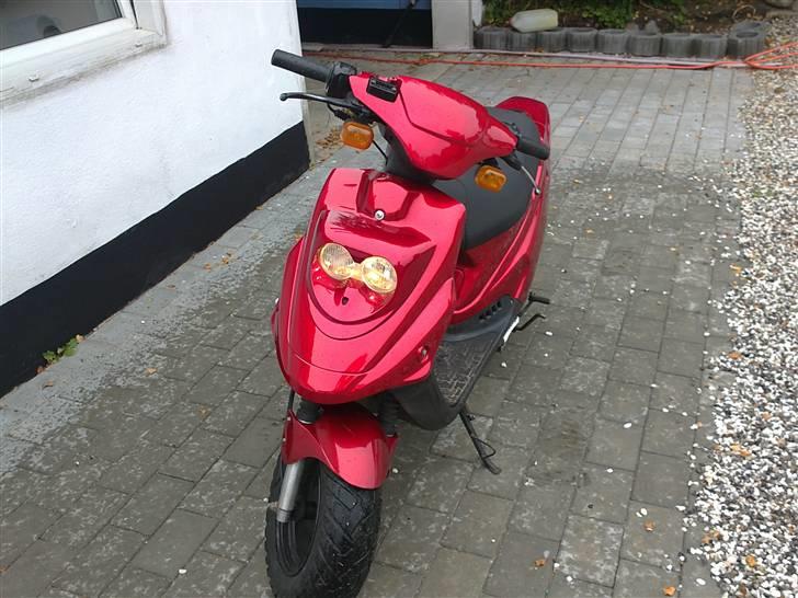PGO Big Max billede 1