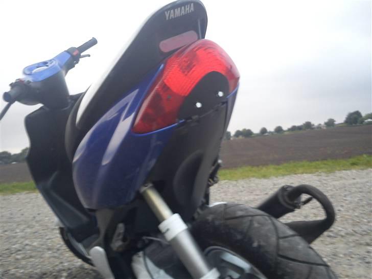 Yamaha Jog R - solgt - HAr prøvet at lave en plade ved baglygten :D det ser faktisk rimlig ud! :D billede 15