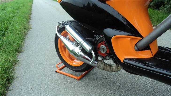 Piaggio nrg lc dd 5000,- billede 2