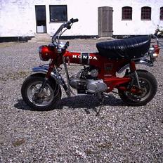 Honda DAX