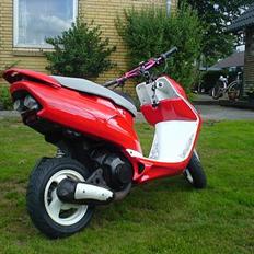 Honda SFX (Ferrari Rød) :D