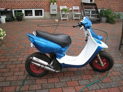 Yamaha bw's  [solgt]  - sådan er den nu::: OG JA FÆLGE BLIVER MALET HVIDE billede 1