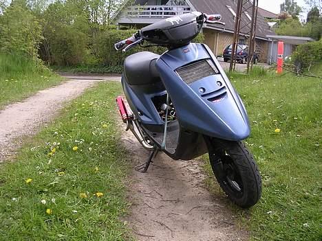 Yamaha jog (solgt) - før billede 2