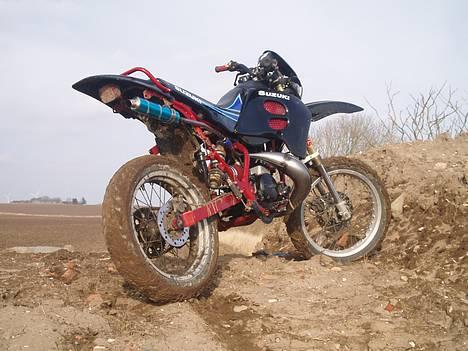Suzuki smx-= Team SP=- solgt :'( - tja trænge sq til et lille bad :)  billede 12