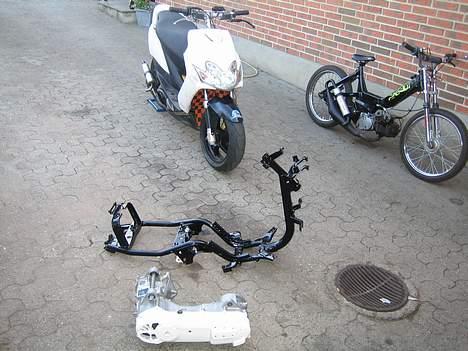 Yamaha Jog (projekt lc ) - bare smukt :P ? billede 3