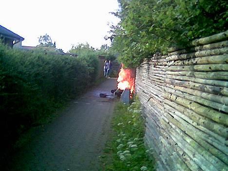 PGO Hot 50 ~ brændt ~ - da der var ild i den :( billede 17