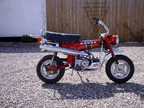 Honda DAX billede 1